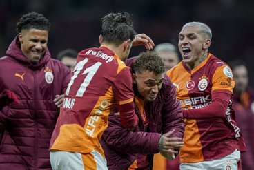 "Ahmet Çakar: Fenerbahçe'nin Galatasaray'ın Performansına Ulaşması Zorlu Bir Süreç!"
