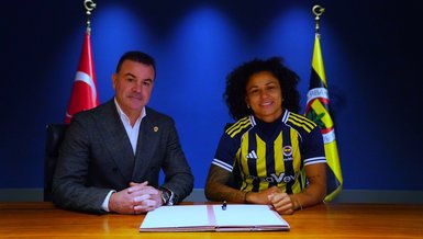 "Fenerbahçe'nin Yeni Yıldızı: Brezilyalı Futbolcu Maria Aparecida Souza Alves"
