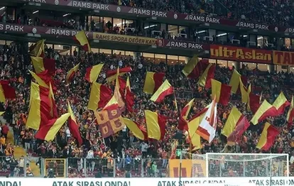 Galatasaray taraftarından yönetime transfer tepkisi!